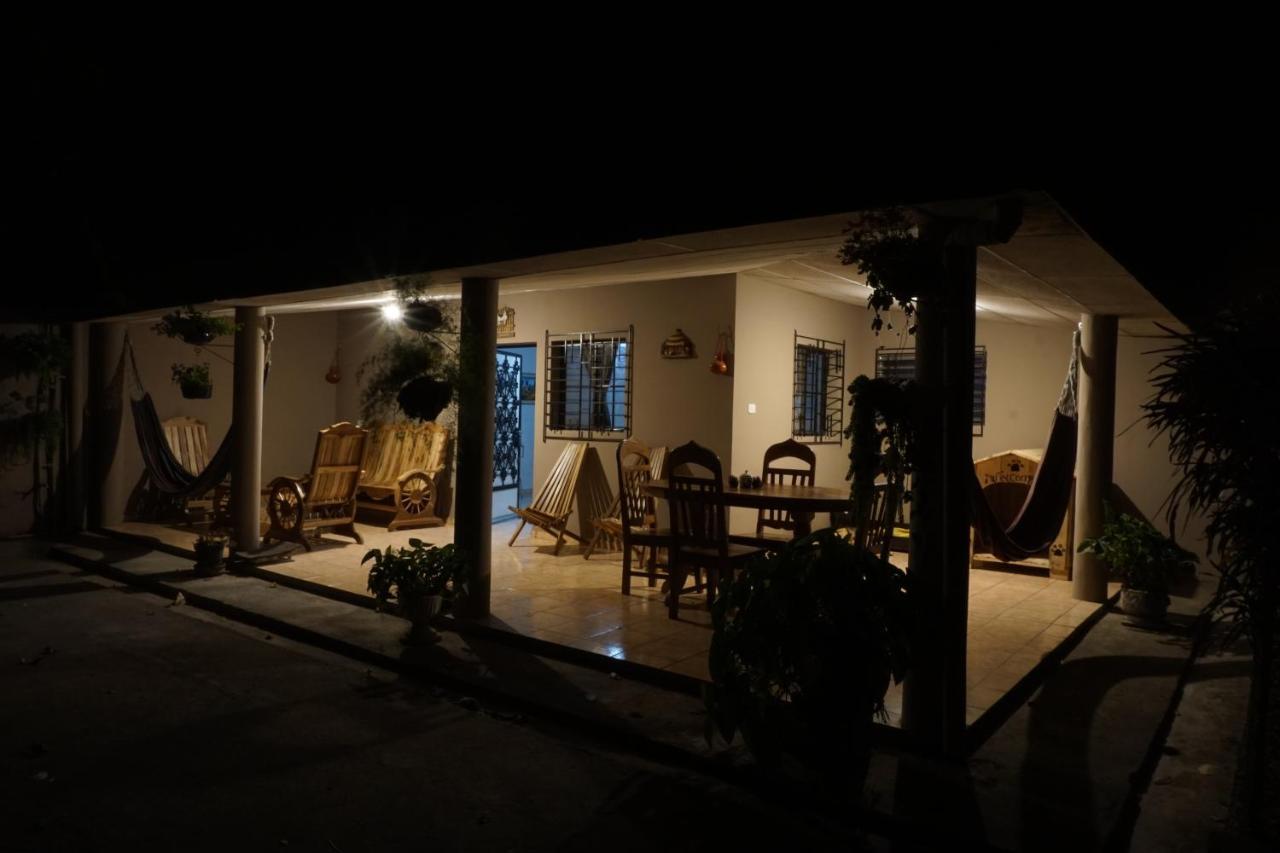 Nanda Parbat Hostal San Rafael Cedros Exterior foto