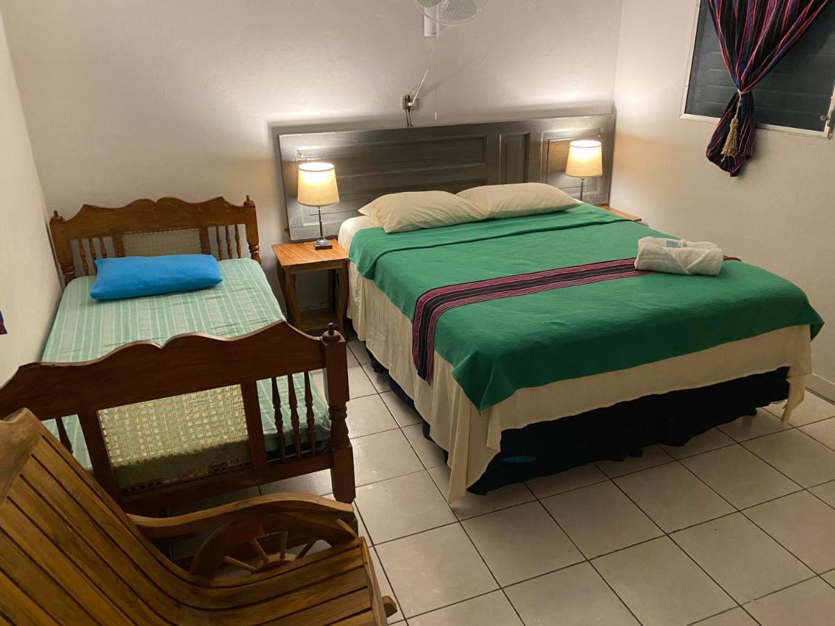 Nanda Parbat Hostal San Rafael Cedros Exterior foto
