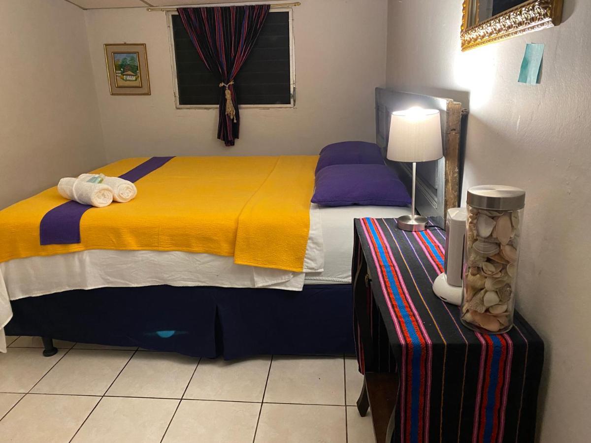 Nanda Parbat Hostal San Rafael Cedros Exterior foto