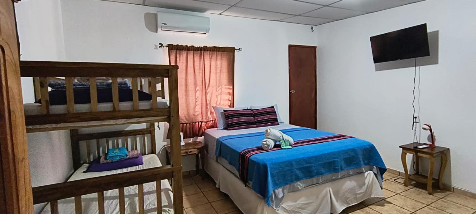 Nanda Parbat Hostal San Rafael Cedros Exterior foto
